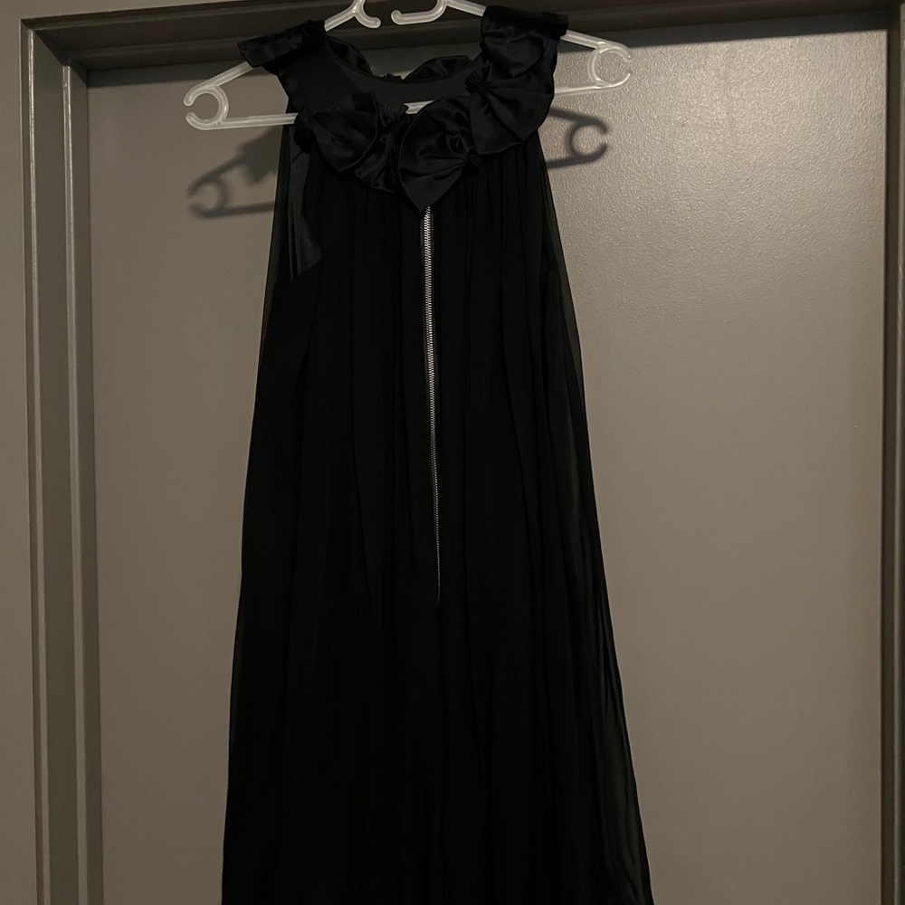 Elegant Black Sleeveless Dress
